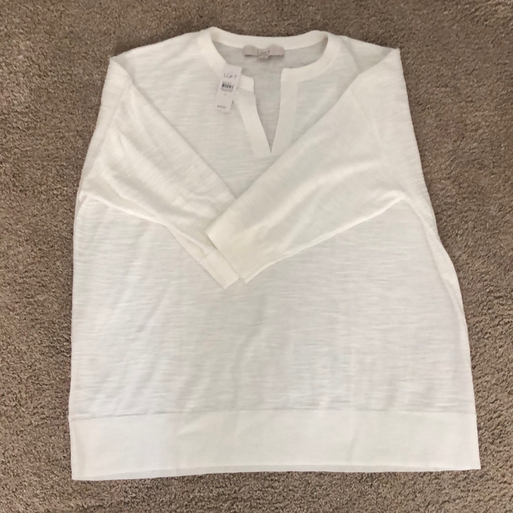 Light weight roomy top